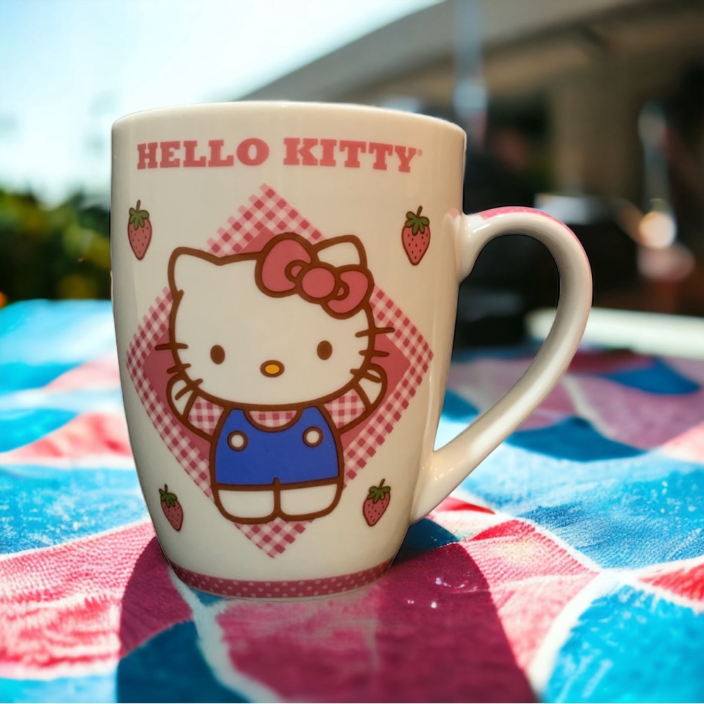 Sanrio Strawberry Hello Kitty 2013 Porcelain Collectors Mug